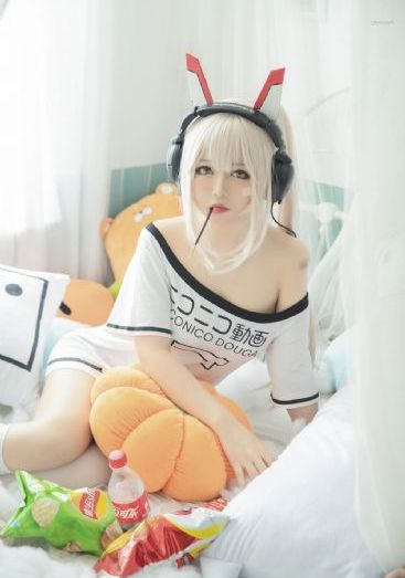 一猫一狗一人一世界什么意思_1080P在线播放