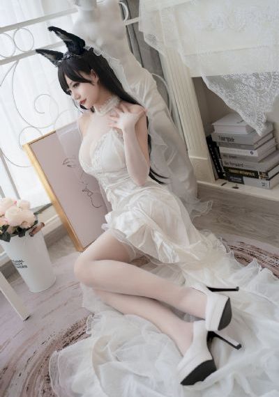 秋葵视频污污色欧美人妖_720迅雷电影在线