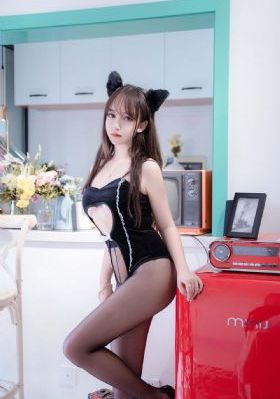 黑人隔壁的妻子_BD英语高清视频播放