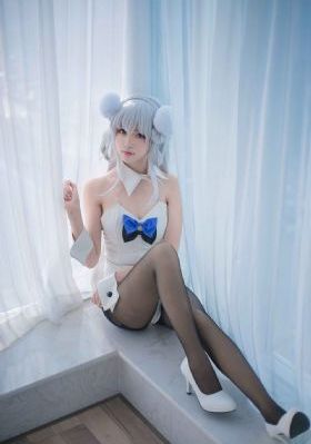 变装cd陪男人睡觉_4K免费播放