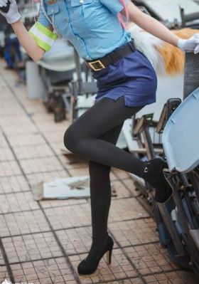 欧美美女被c_1080P在线手机播放