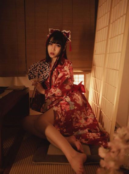 我被两个男人一起玩弄_DVD在线观看完整版